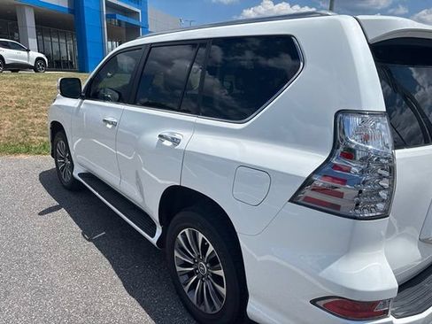 Used 2022 Lexus GX 460 Luxury AWD/4WD image 5