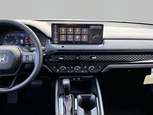 Used 2024 Honda Accord EX-L image 10