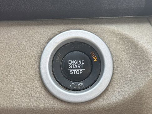 Used 2016 RAM 1500 Laramie Longhorn w/ Convenience Group image 9