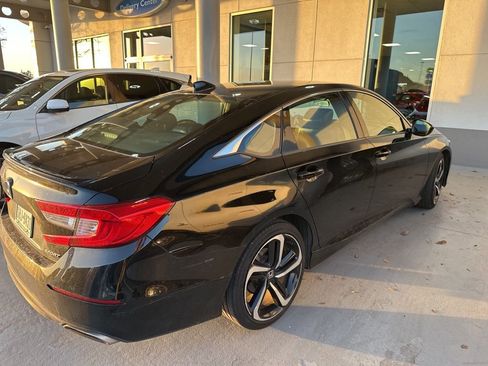 Certified 2022 Honda Accord Sport image 4