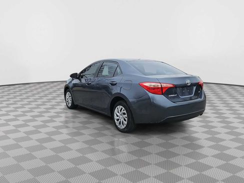 Used 2017 Toyota Corolla LE image 6