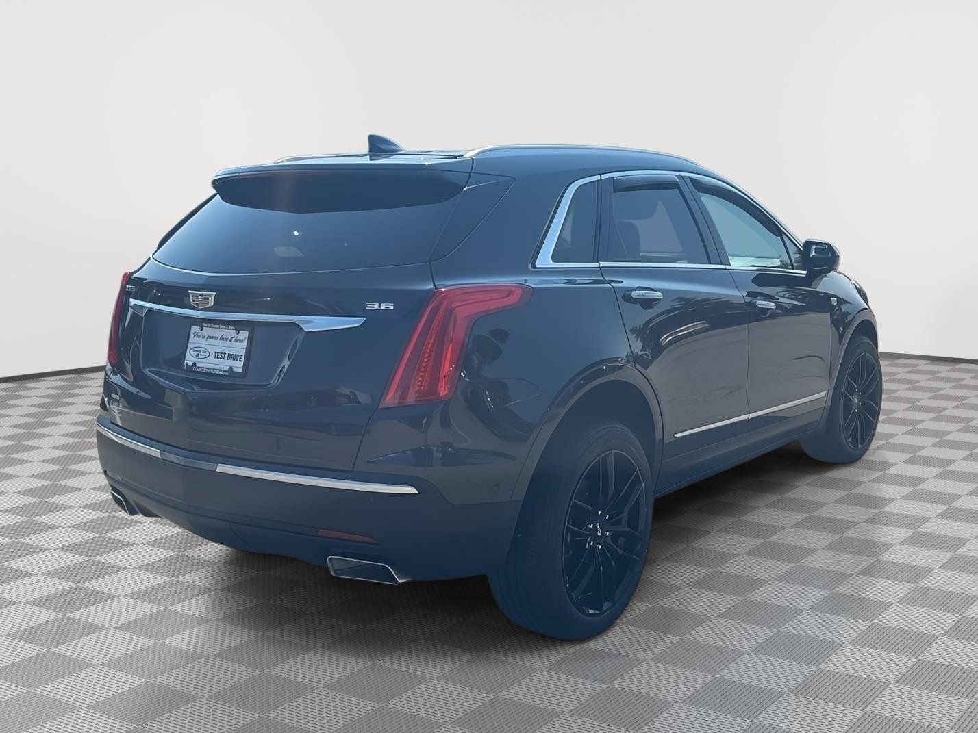 Used 2019 Cadillac XT5 Premium Luxury w/ Driver Assist Package AWD/4WD image 5
