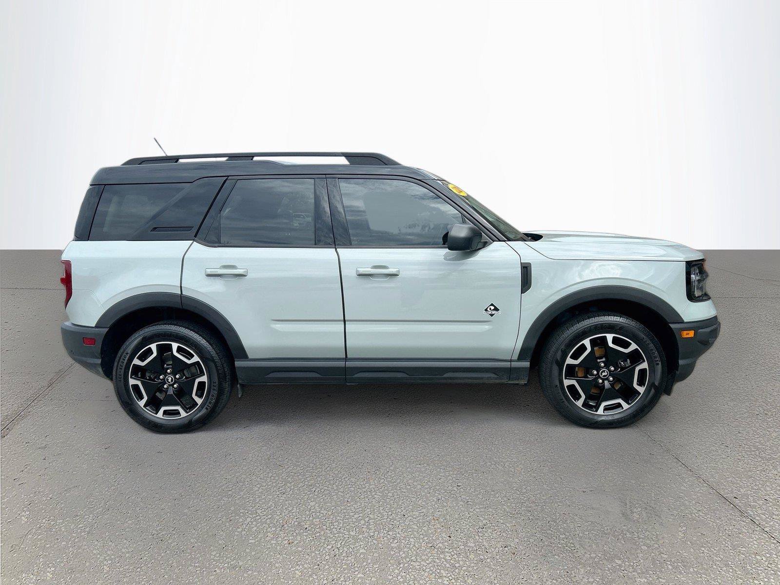 Used 2021 Ford Bronco Sport Outer Banks w/ Outer Banks Package AWD/4WD image 3