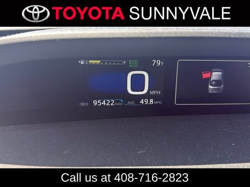 Used 2016 Toyota Prius Three Touring FWD image 3