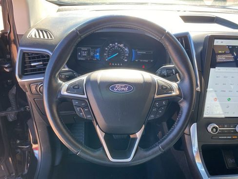 Certified 2022 Ford Edge Titanium image 25