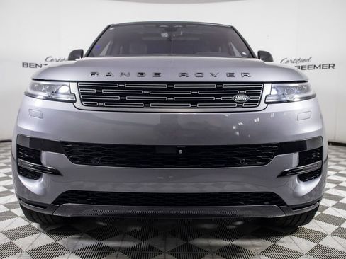 Used 2023 Land Rover Range Rover Sport SE image 13