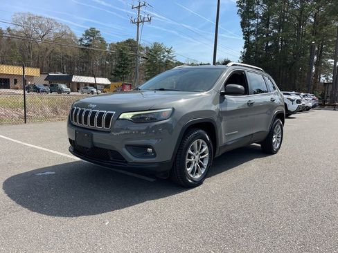 Used 2021 Jeep Cherokee Latitude Lux image 2
