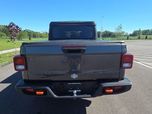 Used 2021 Jeep Gladiator Mojave AWD/4WD image 9