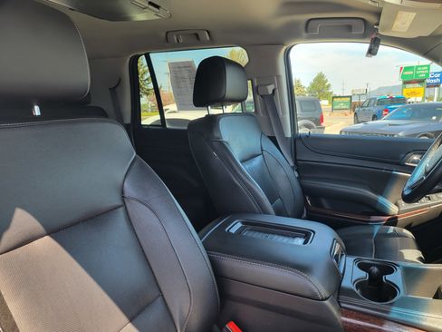 Used 2017 GMC Yukon SLT AWD/4WD image 20