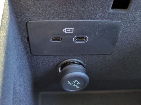 New 2026 Volvo XC90 B6 Ultra w/ Protection Package Premier image 30