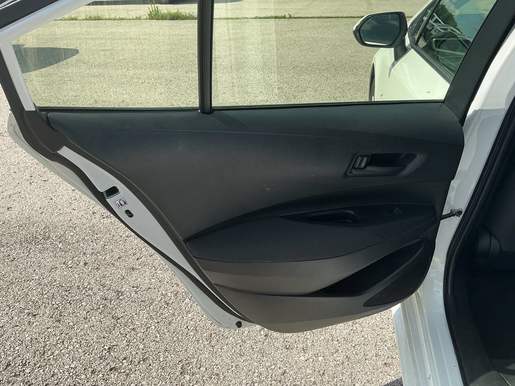 Used 2023 Toyota Corolla LE w/ LE Convenience Package FWD image 13