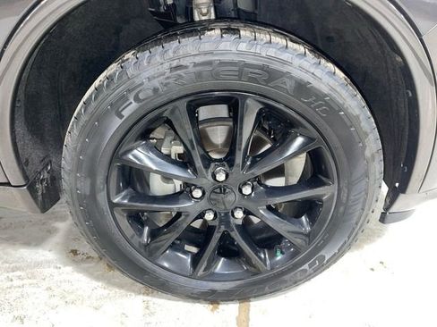 Used 2018 Dodge Durango GT w/ Blacktop Package AWD/4WD image 10