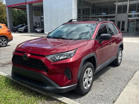 Certified 2021 Toyota RAV4 LE FWD image 1