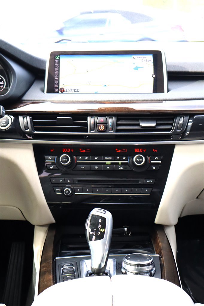 Used 2015 BMW X5 xDrive35d AWD/4WD image 16