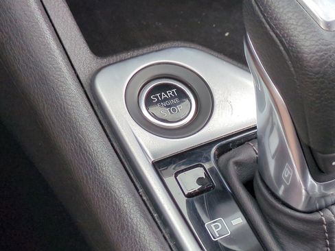 Used 2025 Nissan Sentra SV FWD image 16