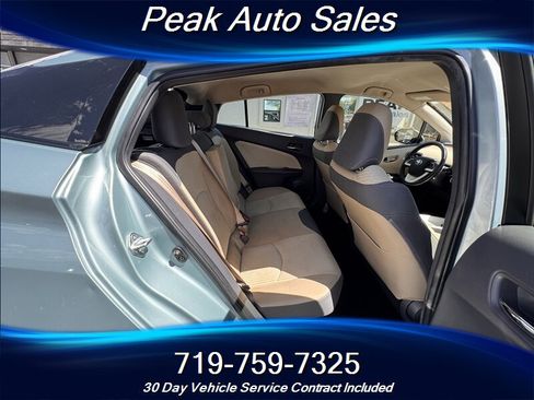 Used 2016 Toyota Prius Three FWD image 29