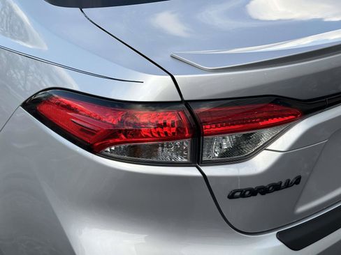 Used 2026 Toyota Corolla SE image 9