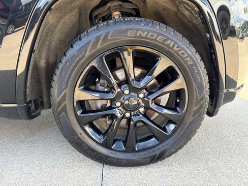 Used 2019 Jeep Grand Cherokee Altitude AWD/4WD image 54