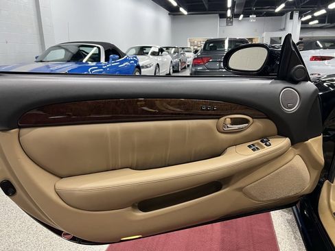 Used 2006 Lexus SC 430 Convertible image 21