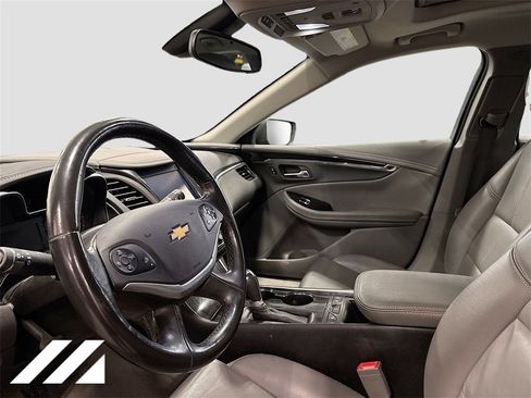 Used 2019 Chevrolet Impala LT image 8