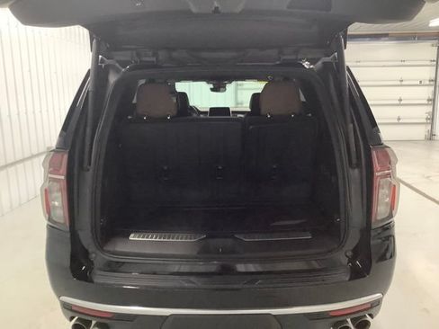 Used 2023 Chevrolet Tahoe High Country AWD/4WD image 5