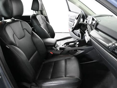 Used 2023 Kia Telluride LX image 12