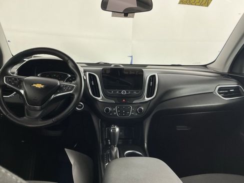 Used 2019 Chevrolet Equinox LT w/ Sun & Navigation Package image 38