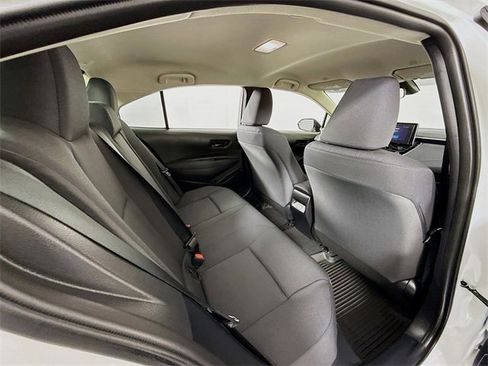 Certified 2025 Toyota Corolla LE image 29