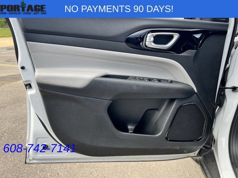 Used 2024 Jeep Compass Limited AWD/4WD image 11