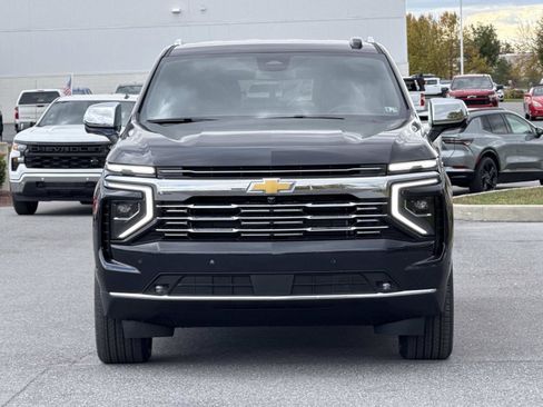 New 2026 Chevrolet Suburban Premier image 17