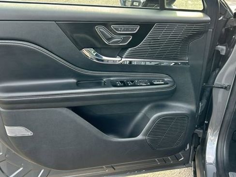 Used 2022 Lincoln Corsair Standard w/ Equipment Group 101A image 16