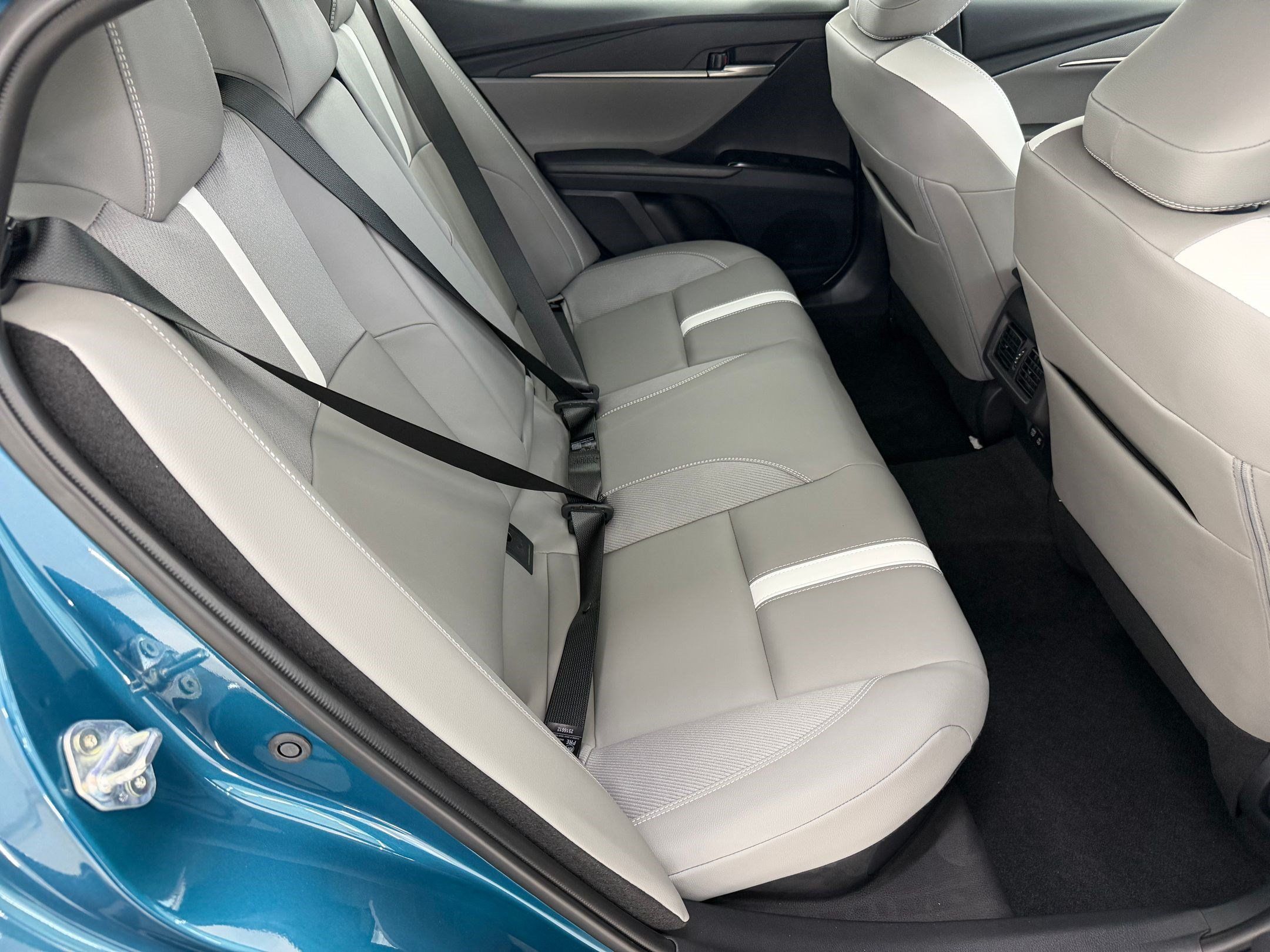 Used 2026 Toyota Camry SE w/ Multimedia Upgrade Package FWD image 29