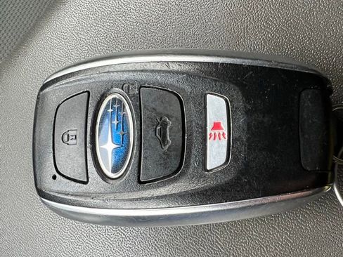 Used 2024 Subaru Crosstrek 2.0i Premium image 38