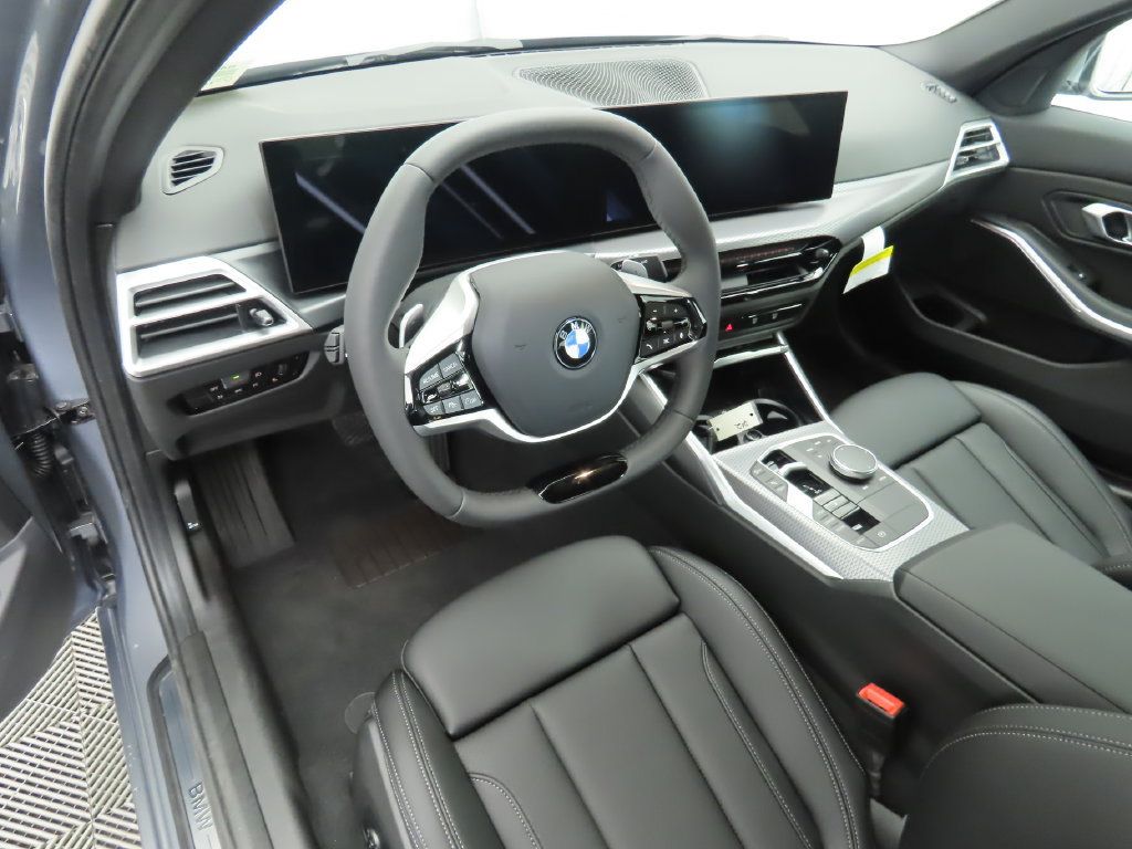 Used 2026 BMW 330i Sedan w/ Convenience Package RWD image 10