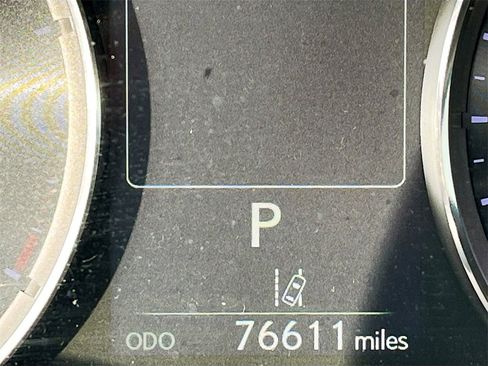 Used 2018 Lexus IS 300 300 w/ Comfort Package image 12