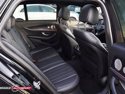 Used 2017 Mercedes-Benz E 400 4MATIC Wagon image 36