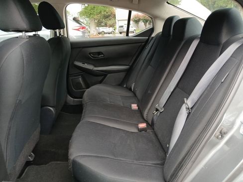 Used 2024 Nissan Sentra S FWD image 11