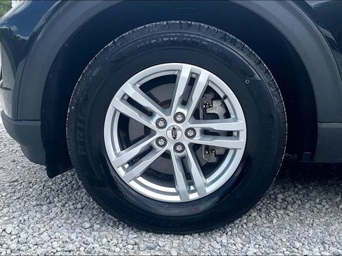 Used 2022 Ford Explorer XLT w/ Equipment Group 202A AWD/4WD image 8