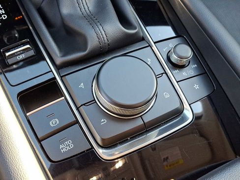 Used 2023 MAZDA MAZDA3 s image 25