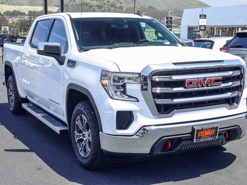 Used 2020 GMC Sierra 1500 SLE w/ SLE Value Package RWD image 18