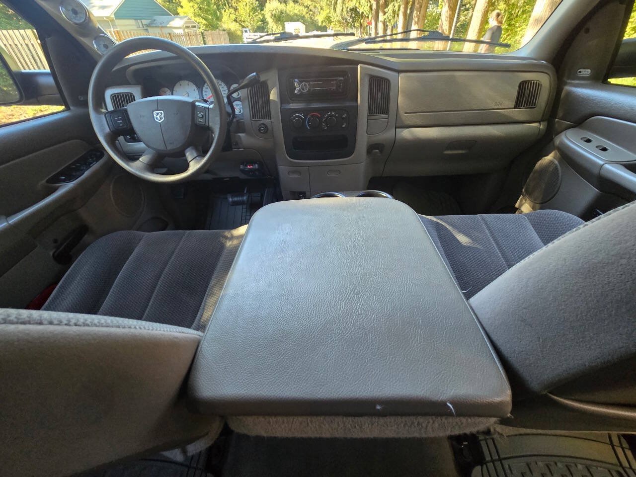 Used 2004 Dodge Ram 3500 Truck SLT w/ Trailer Tow Group AWD/4WD image 3