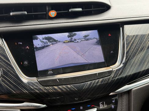 Used 2023 Cadillac XT6 Premium Luxury FWD image 22