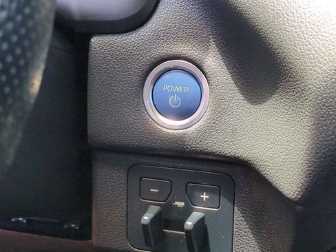 Used 2024 Toyota Tundra Limited AWD/4WD image 16