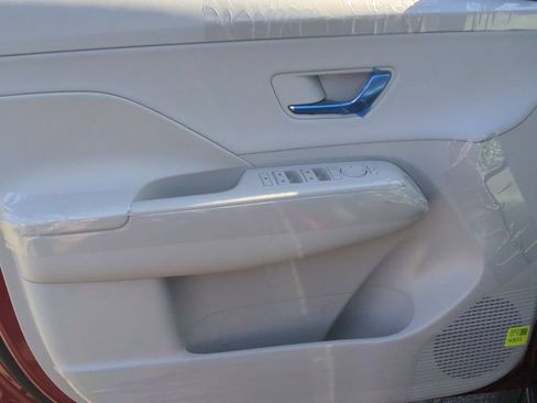 New 2026 Hyundai Kona SEL Premium AWD/4WD image 10