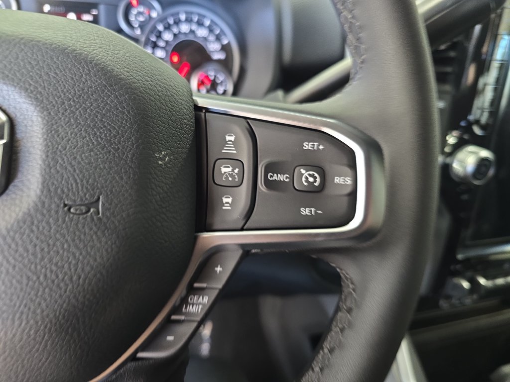 New 2027 RAM 3500 Big Horn AWD/4WD image 18