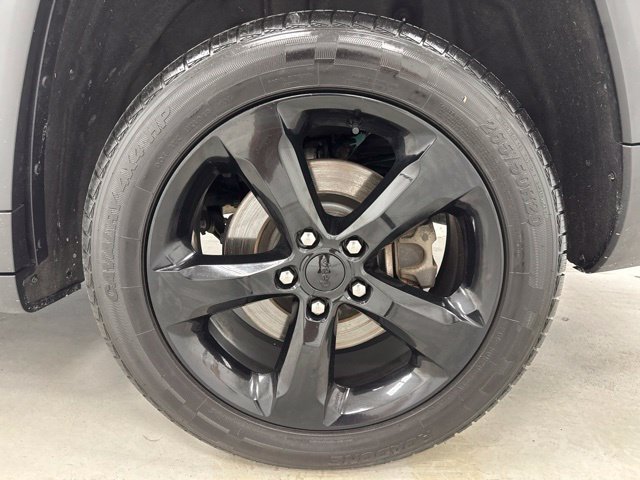 Used 2023 Jeep Grand Cherokee L Laredo AWD/4WD image 38
