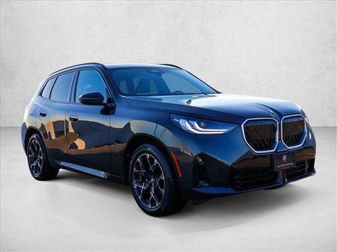Used 2025 BMW X3 xDrive30i image 3