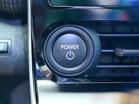 Used 2025 Subaru Solterra Premium w/ Premium Package image 34