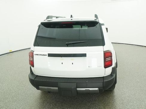 New 2026 Toyota Land Cruiser image 7