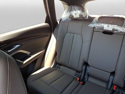 New 2026 Audi Q5 Premium Plus AWD/4WD image 12